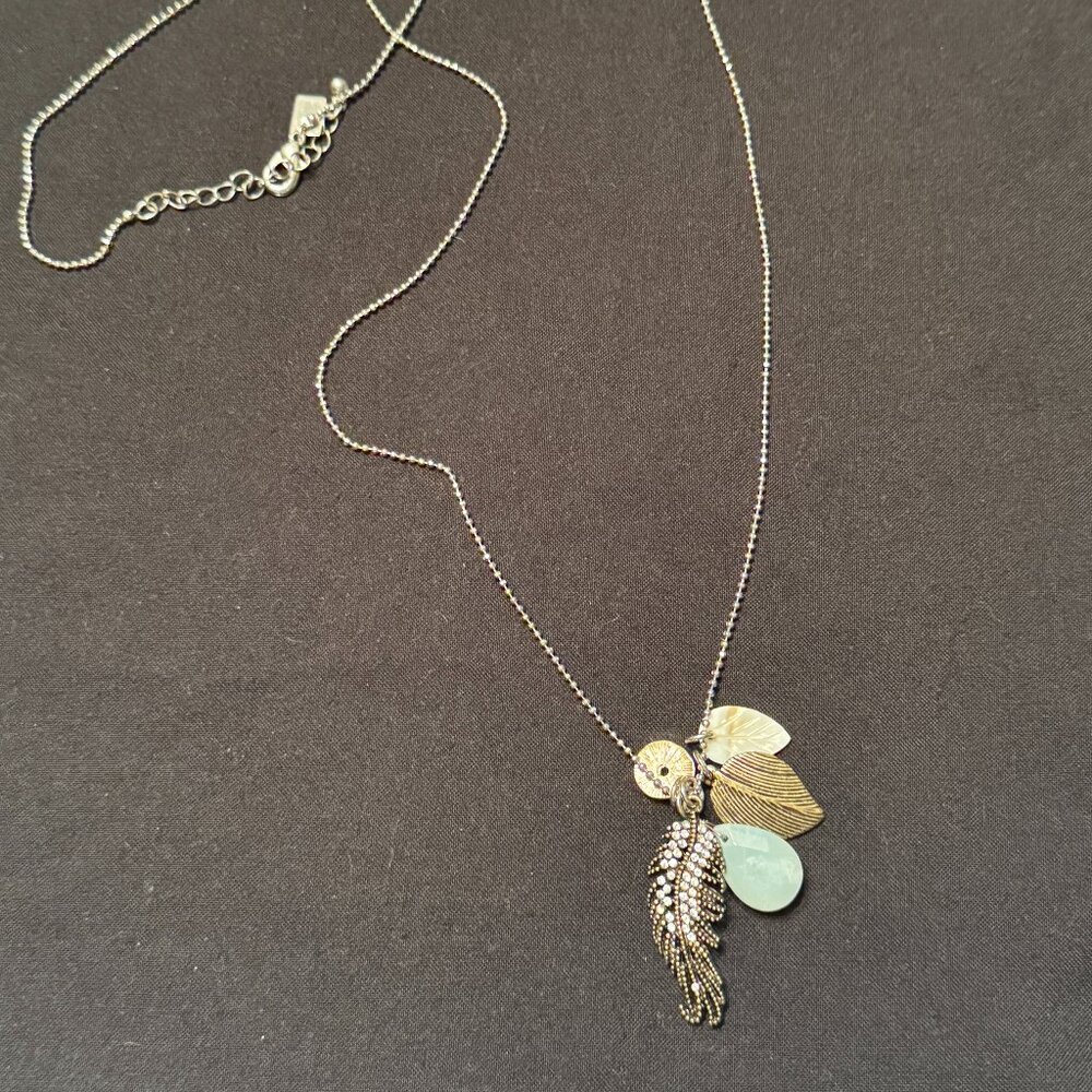 Vintage Long Fashion Necklace Shells Charms Silver - Picture 2 of 2